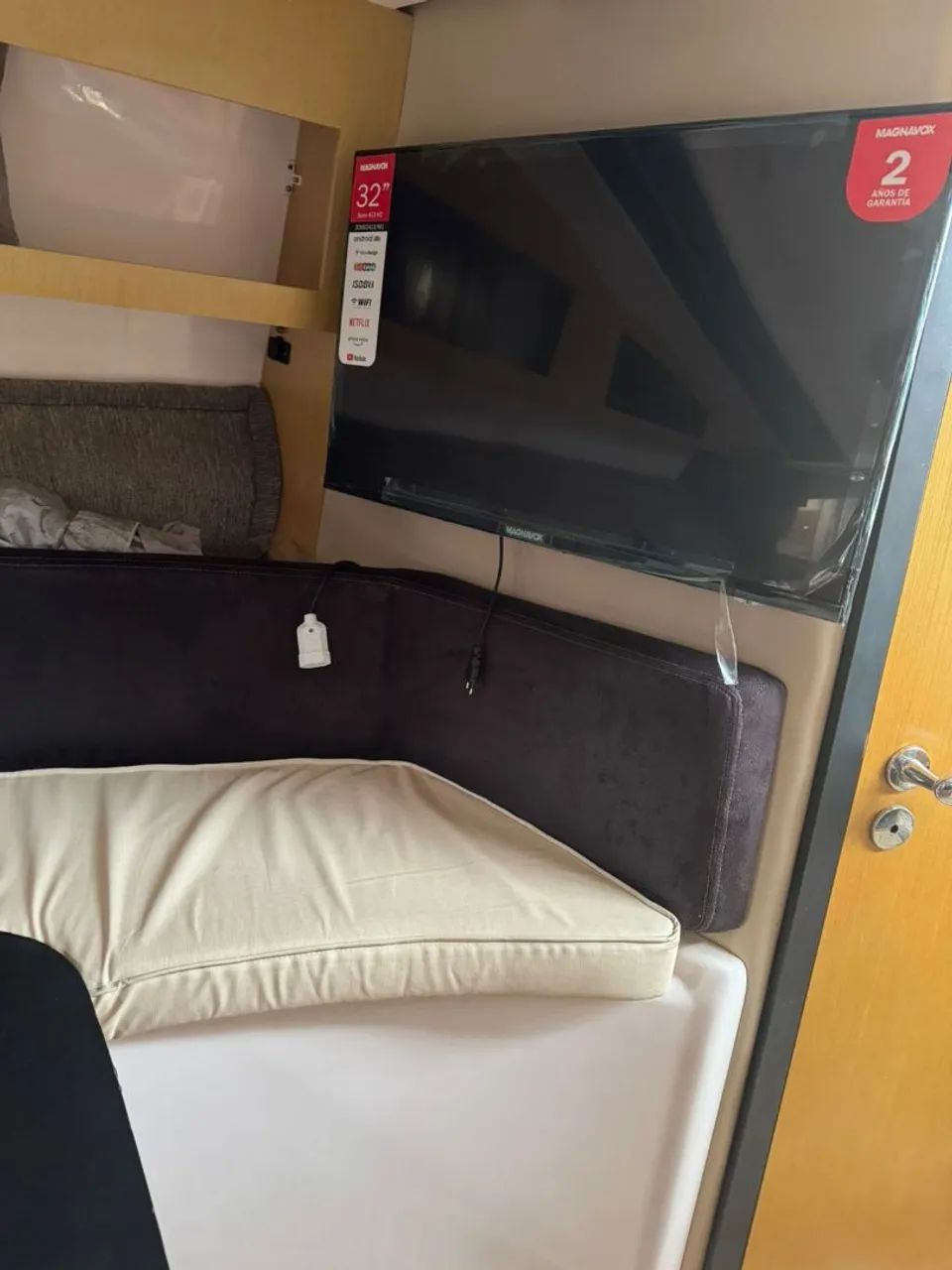 Focker 330 ano 2014 com 2 x Mercruiser QSD 220 Hp diesel - Não  Phantom Tiriton Nx - Foto 9