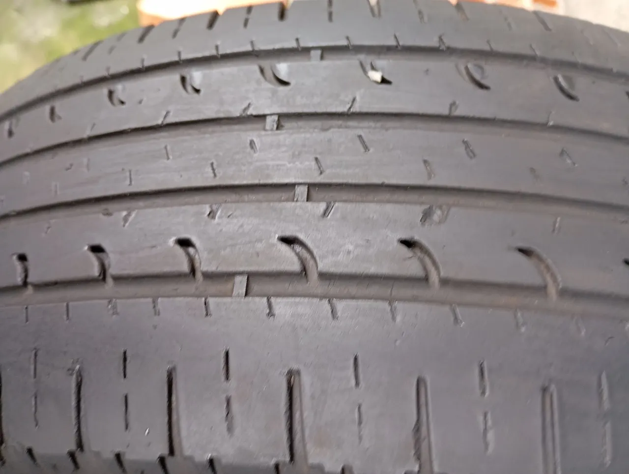 4 Pneus aro 205/65/16 Goodyear pouco uso- Ótimo Estado