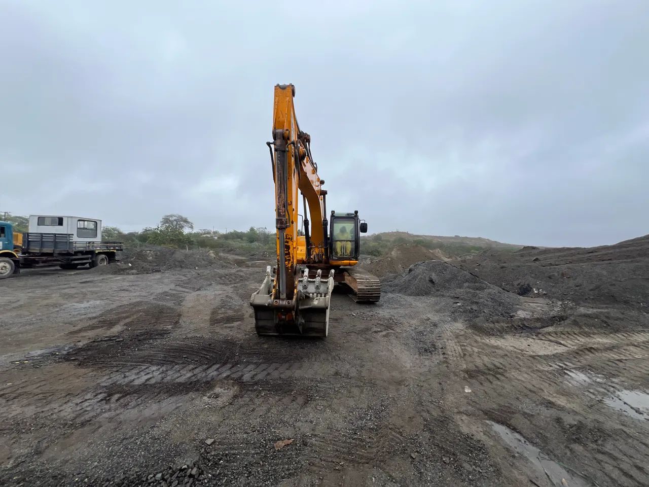 Escavadeira hidráulica JCB JS200 - Foto 4