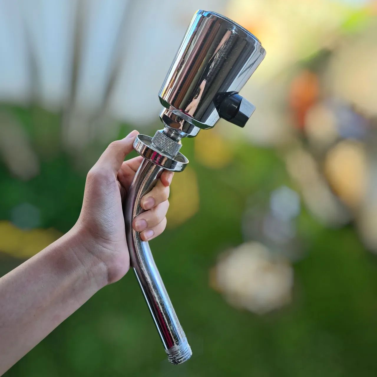 Chuveiro de Parede Fabrimar Verano Cromado com Alavanca Preta