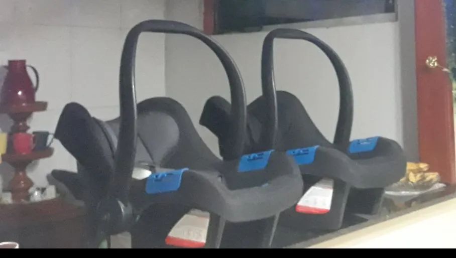 Cadeirinhas de Bebê Conforto - Duas unidades