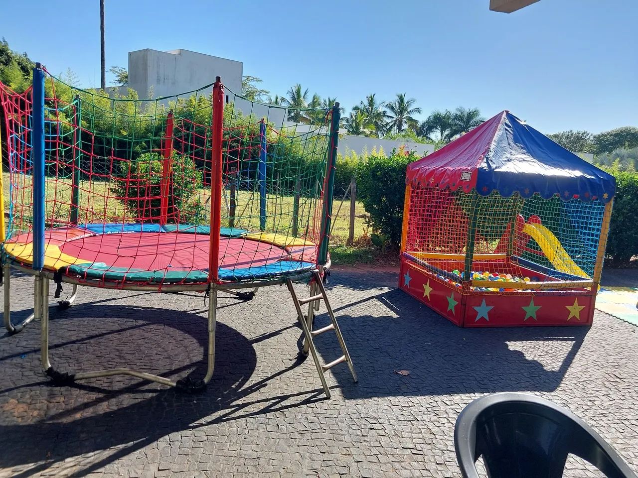 Cama elástica infantil com rede de proteção - Foto 5