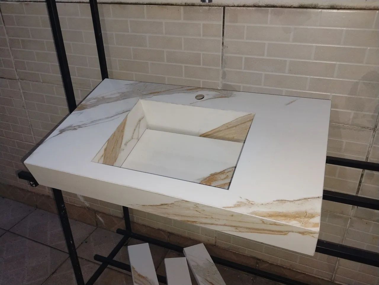 Pia Esculpida Porcelanato 80x45  - Foto 4