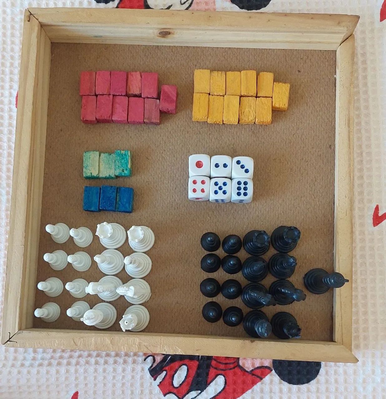 Jogo de tabuleiro 3 em 1!  - Foto 4