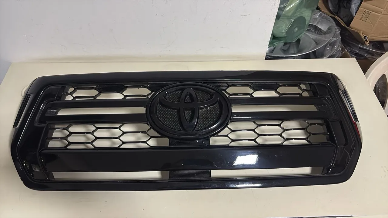 Grade dianteira Hilux