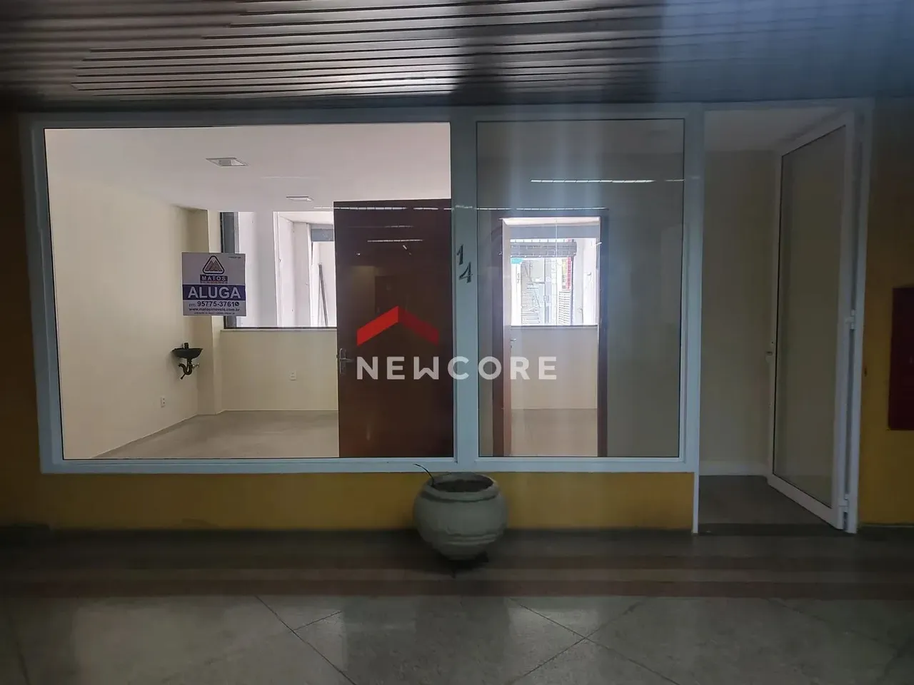 Sala comercial em Praça Claudino Alves - Centro - Atibaia/SP