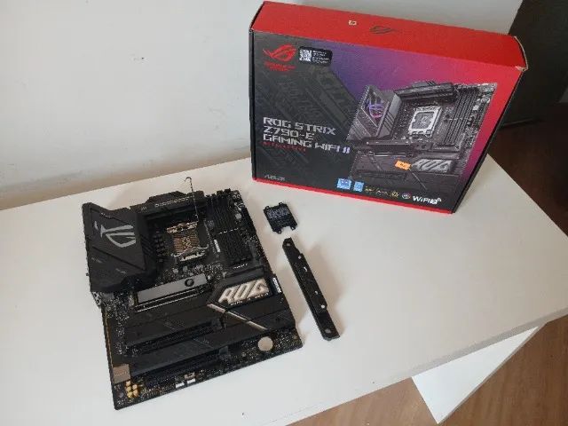 Placa Mãe z790 Asus Rog Strix E Gaming II(2) Wifi Gen 7 LGA 1700(Intel) C/Caixa e NF - Foto 2