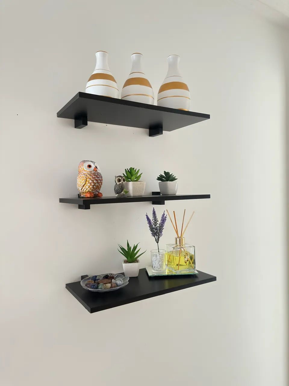 Prateleiras novas ! Com parafusos, diversos tamanhos. 