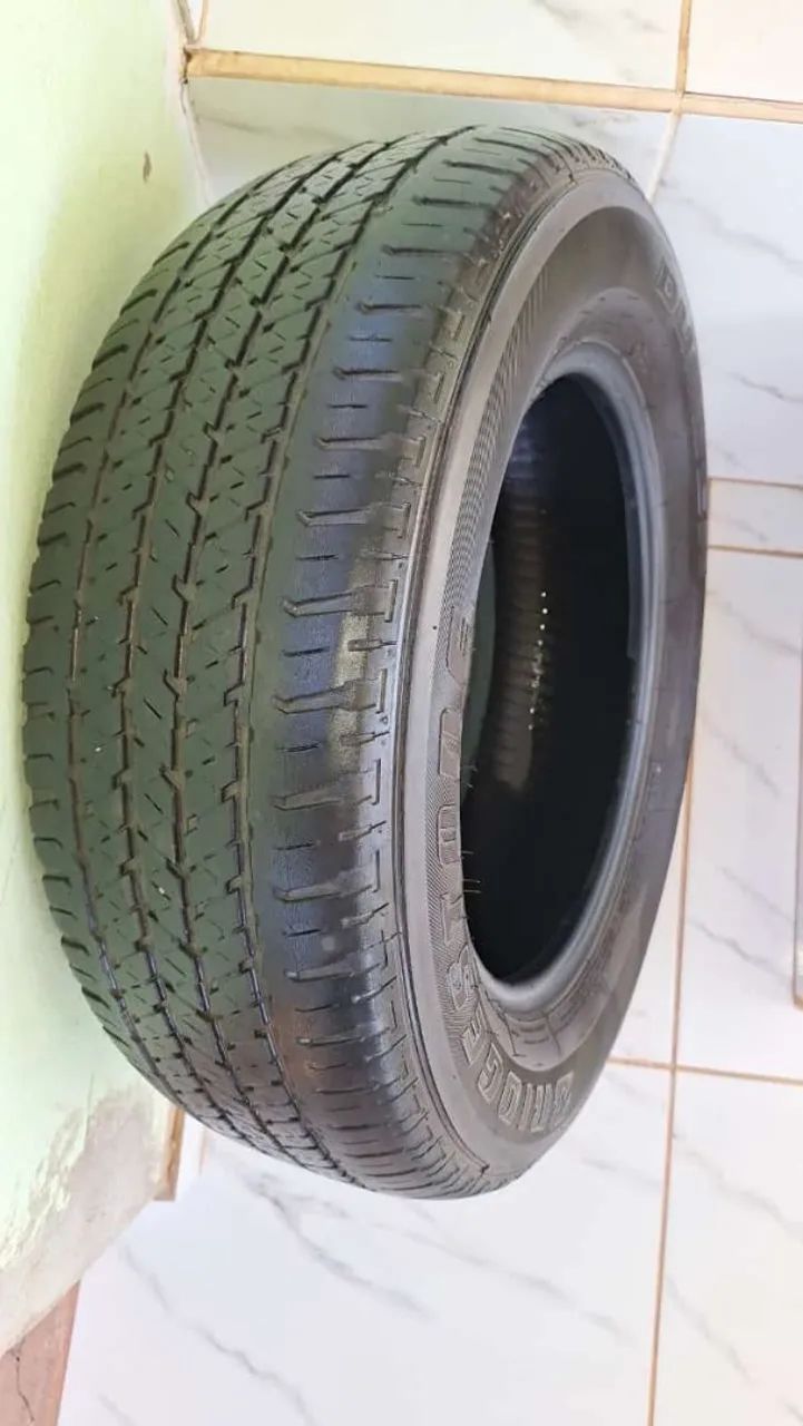 Pneu Bridgestone - Foto 2