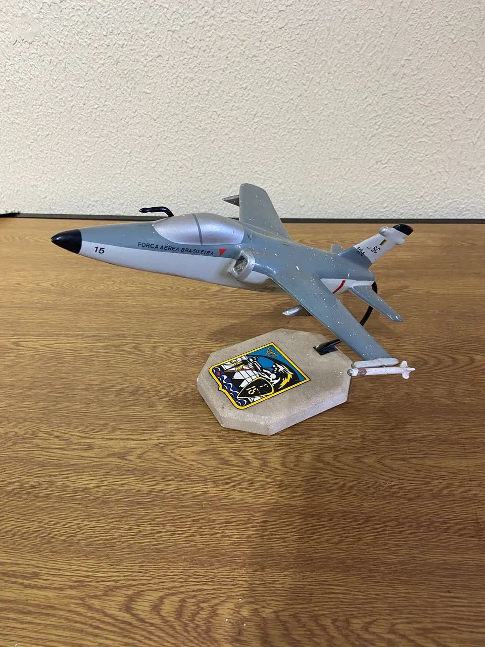 Miniatura de avião A-1 da Força Aérea Brasileira - FAB5515 - Foto 5