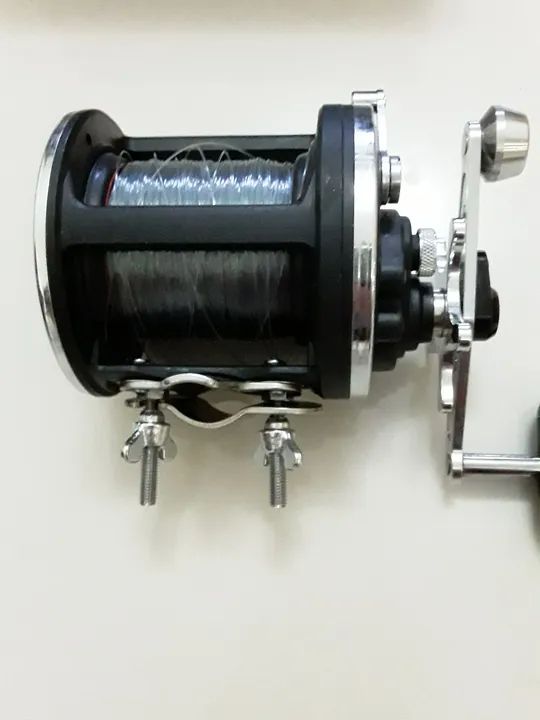 Carretilha Daiwa  Sealine Modelo 47 H - Made in Japan