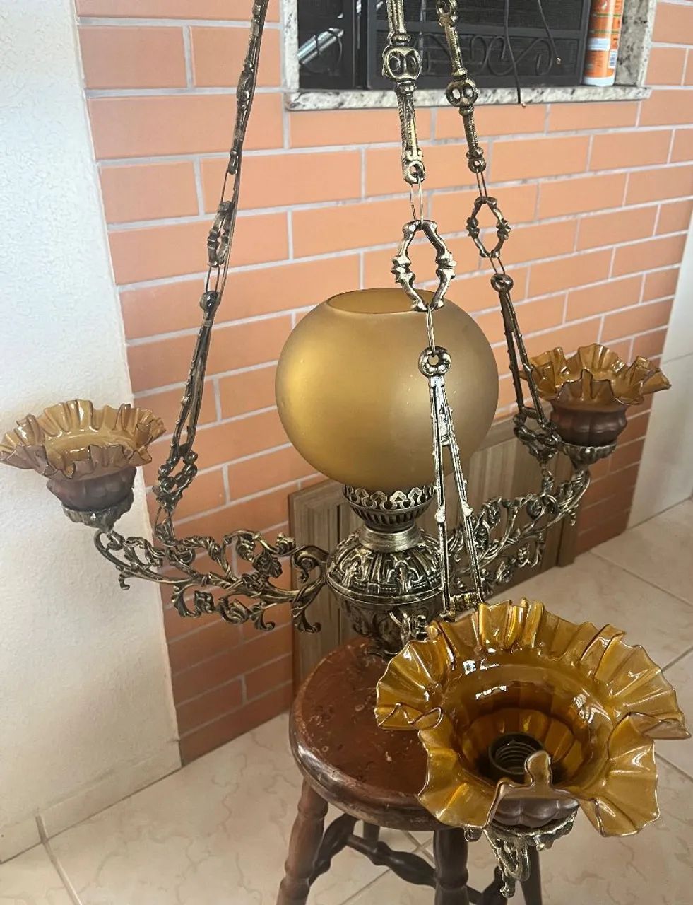 Lustre antigo em alumínio envelhecido para quatro lâmpadas - Foto 5