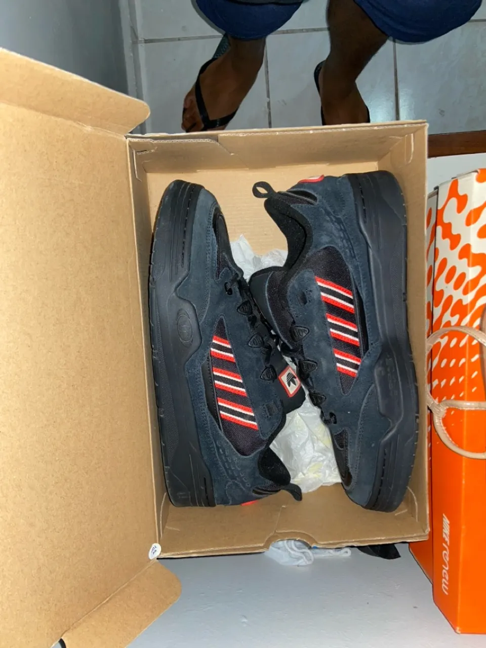 Adi2000