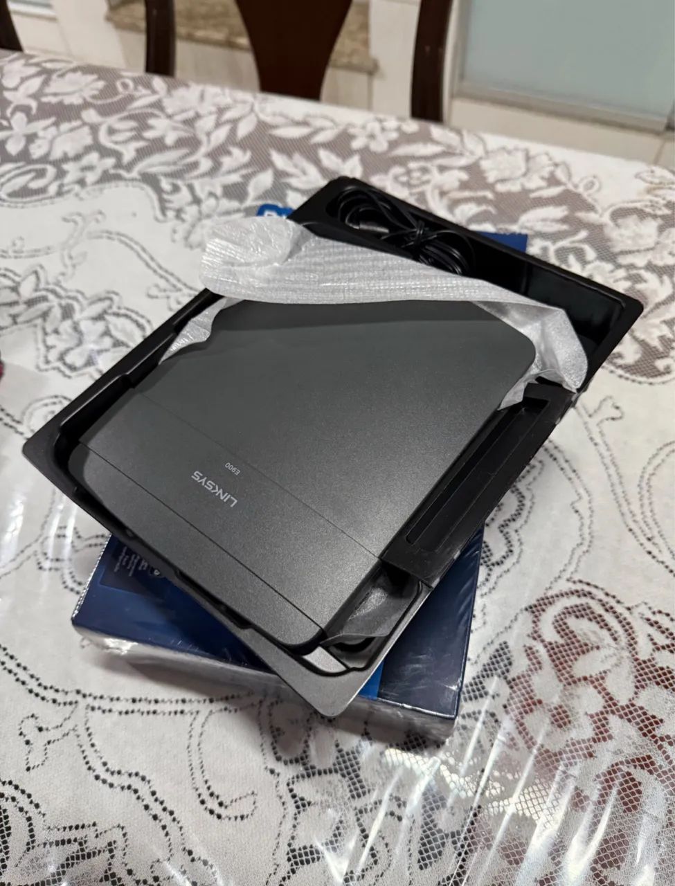 Router64186556472833122