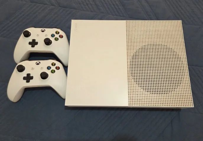 Xbox One S 1 TB - Excelente estado - Foto 4
