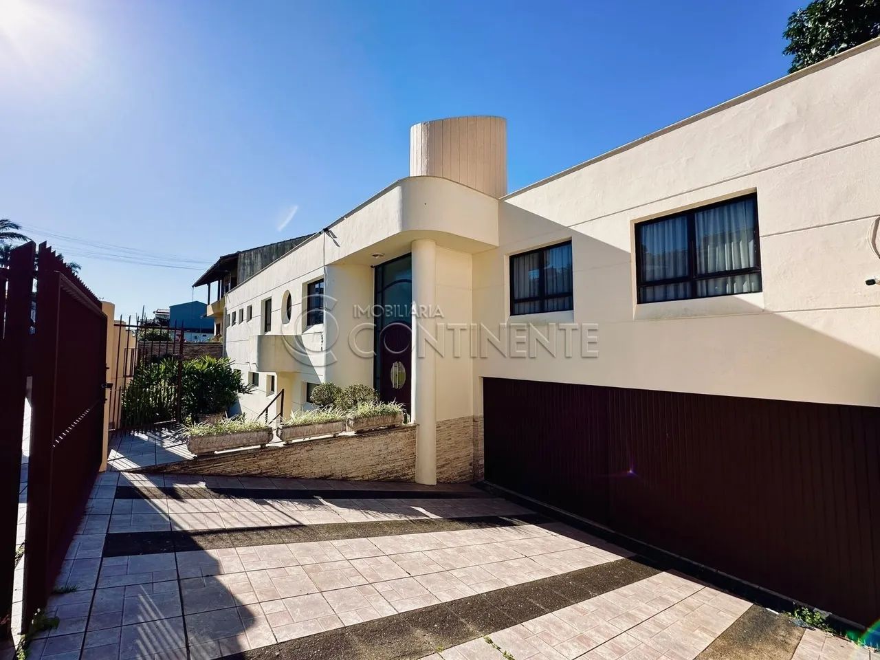 CASA À VENDA EM COQUEIROS - USO RESIDENCIAL E COMERCIAL - TERRENO COM 386M² - Foto 4