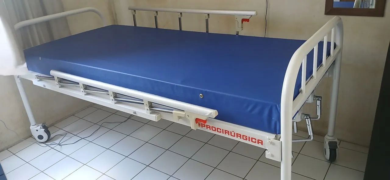 Cama hospitalar com colchão e somente 1 semana de uso - Foto 3