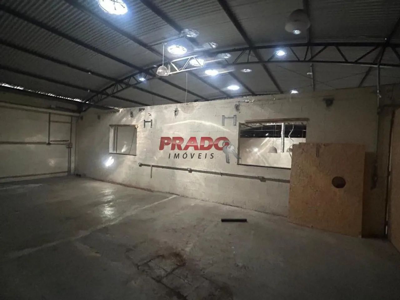 Barracão à venda em Maringá, Loteamento Sumaré, com 600 m² - Foto 3