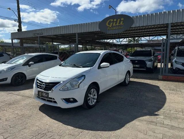 Nissan Versa SV 1.6 16V 2016