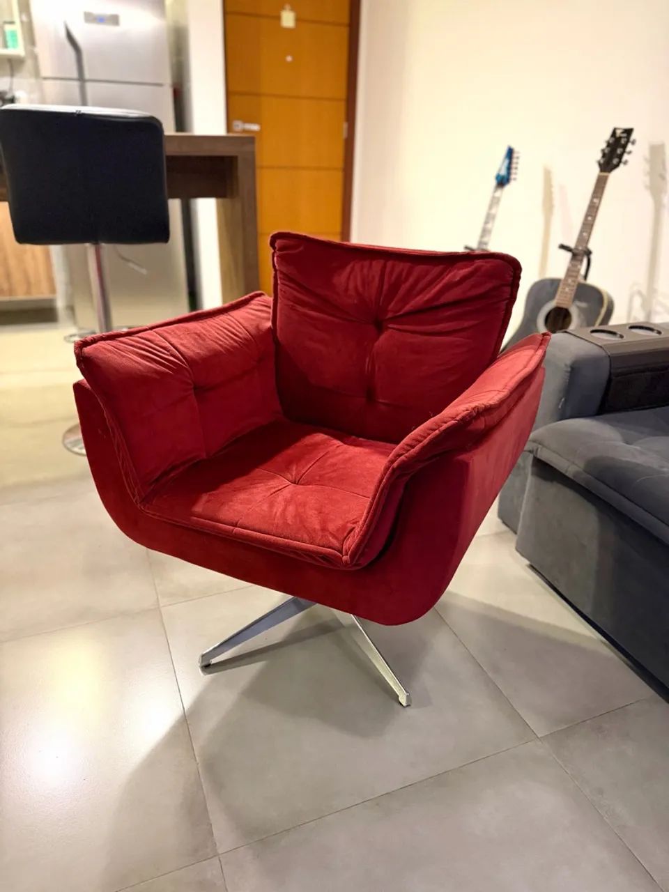 Poltrona Giratória Luxo Bordô Opala NOVA!
