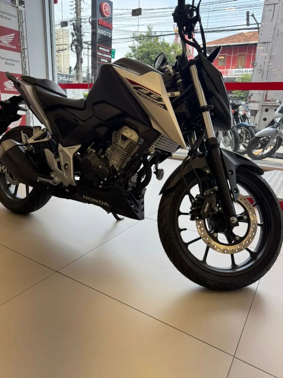 cb 300 2026  - Foto 4
