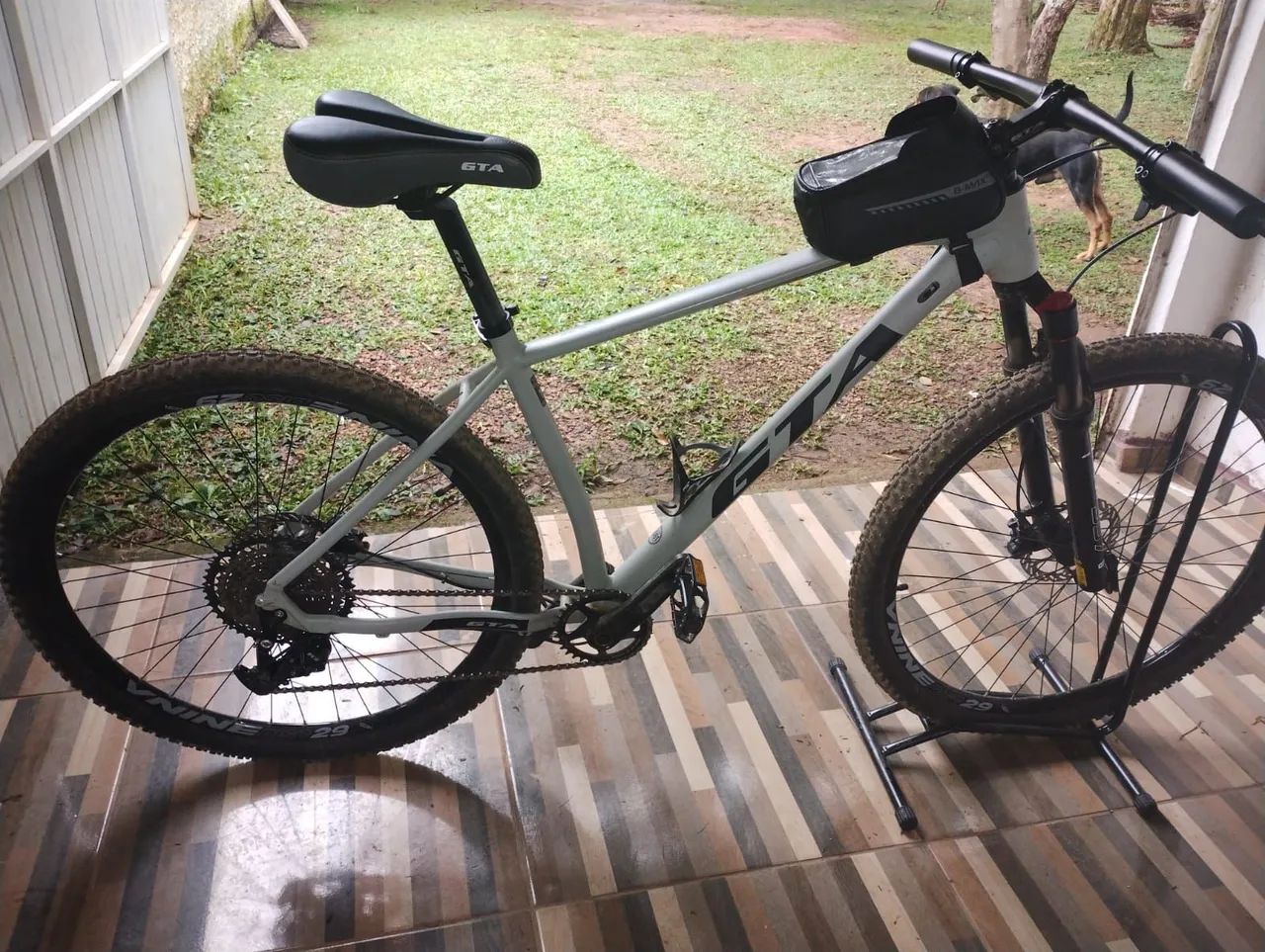 Bicicleta MTB aro 29 - Foto 4
