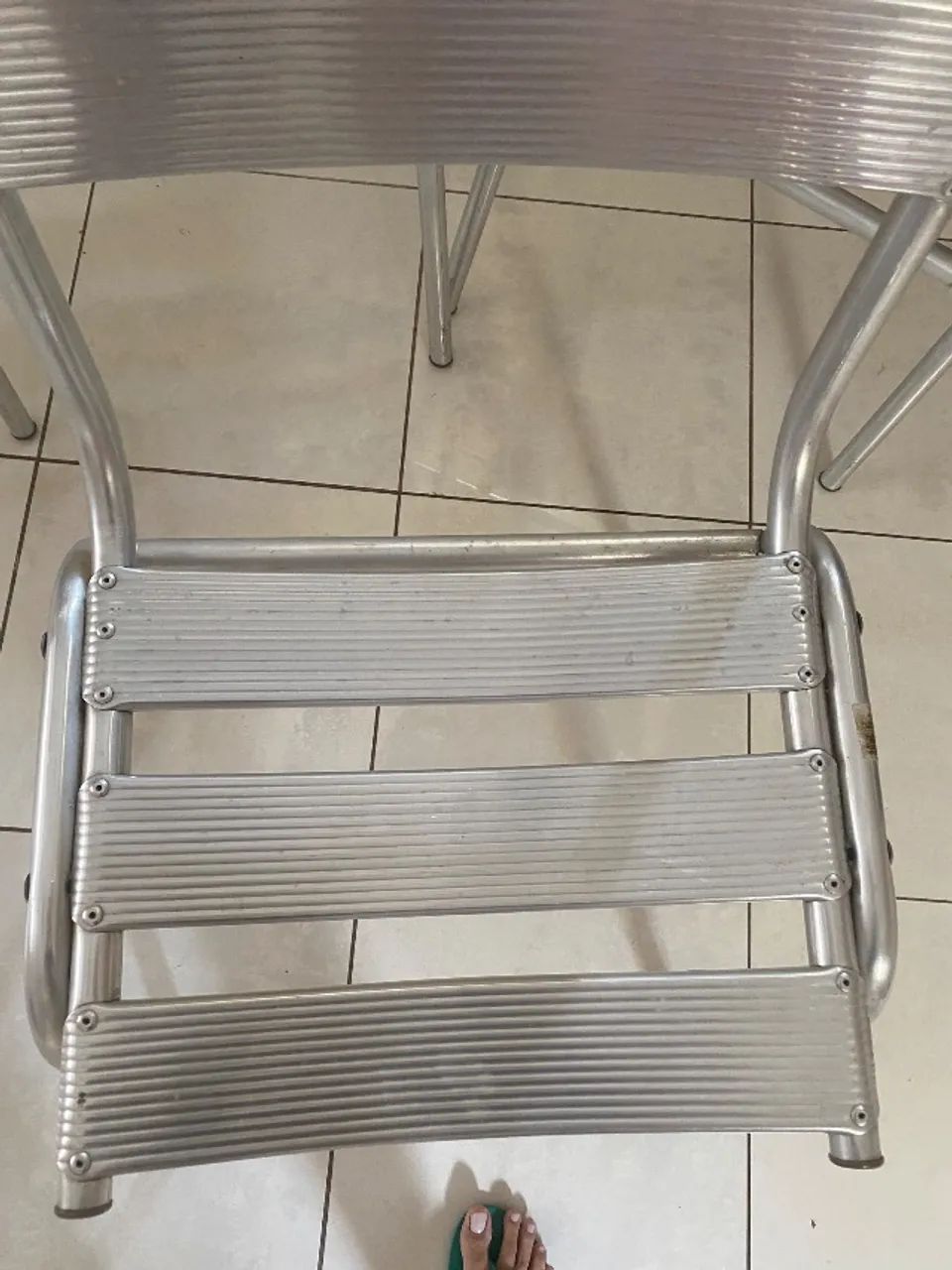 3 cadeiras de aluminio área externa - Foto 3