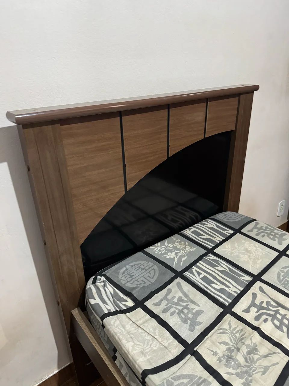 CAMA + COLCHÃO SOLTEIRO
