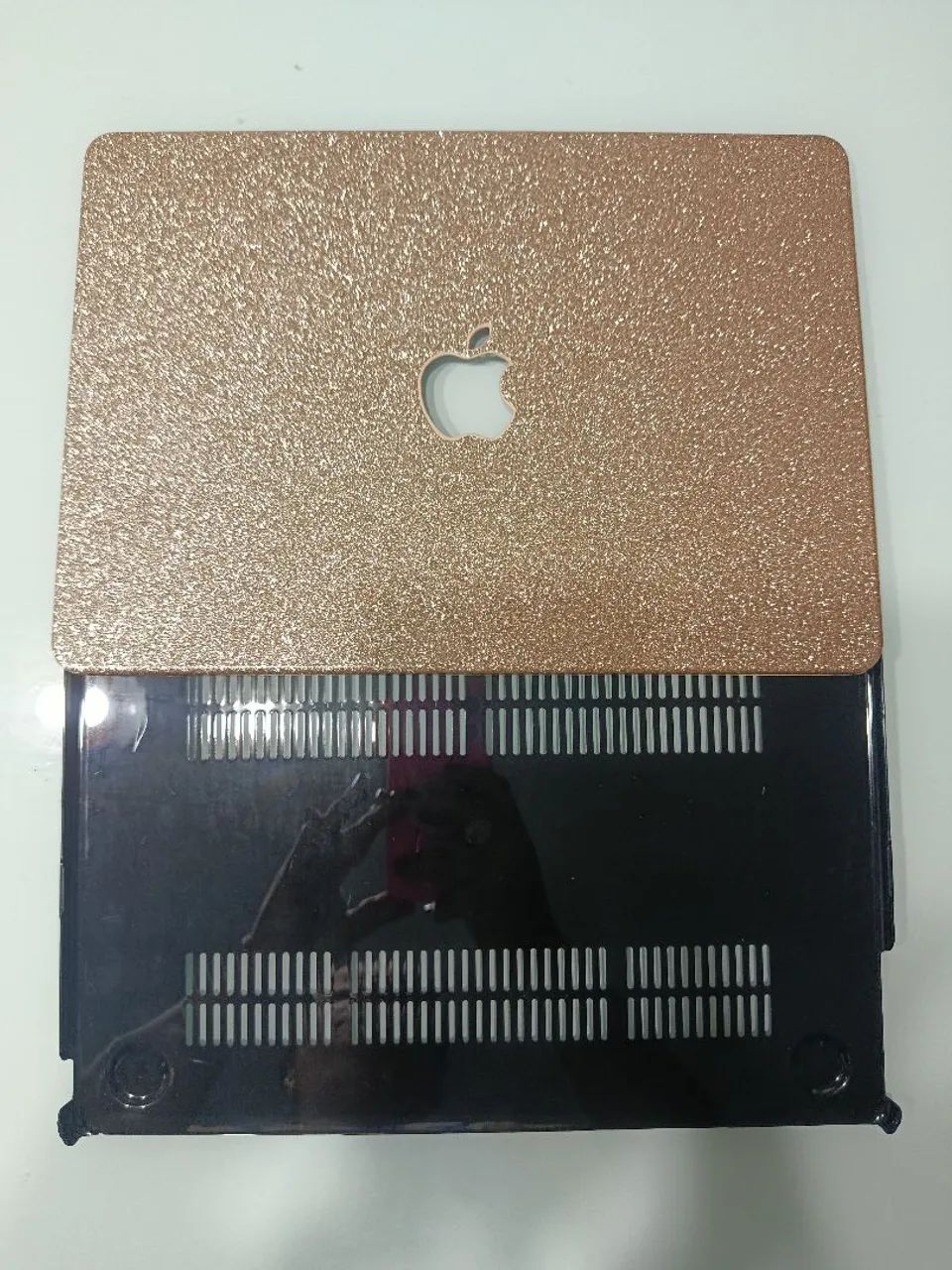 CAPA PARA MACBOOK COM GLITTER DOURADA - Foto 5