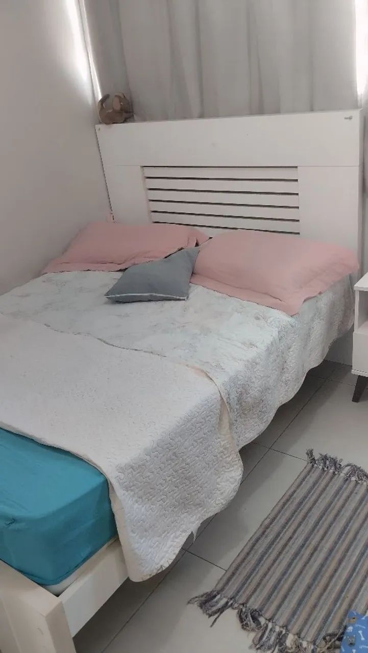 Cama e colchão casal 