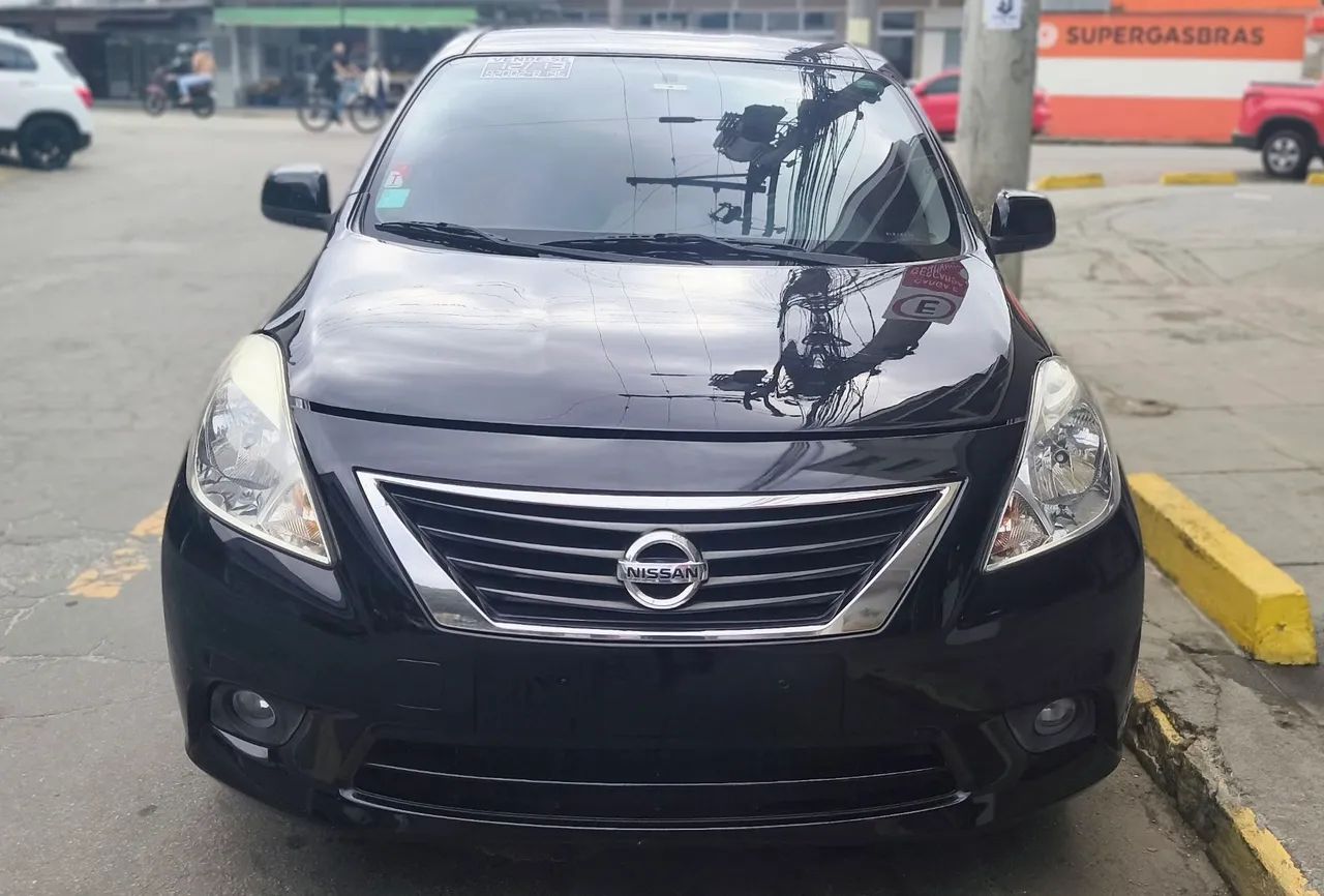 Nissan Versa VERSA SL 1.6 16V Flex Fuel 4p Mec. 2013