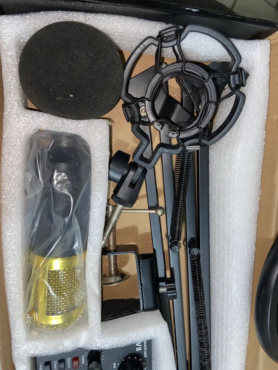 Kit Microfone Condensador Para Estúdio Lotus Bm800 + Placa De Som Interface De Áudio  - Foto 4