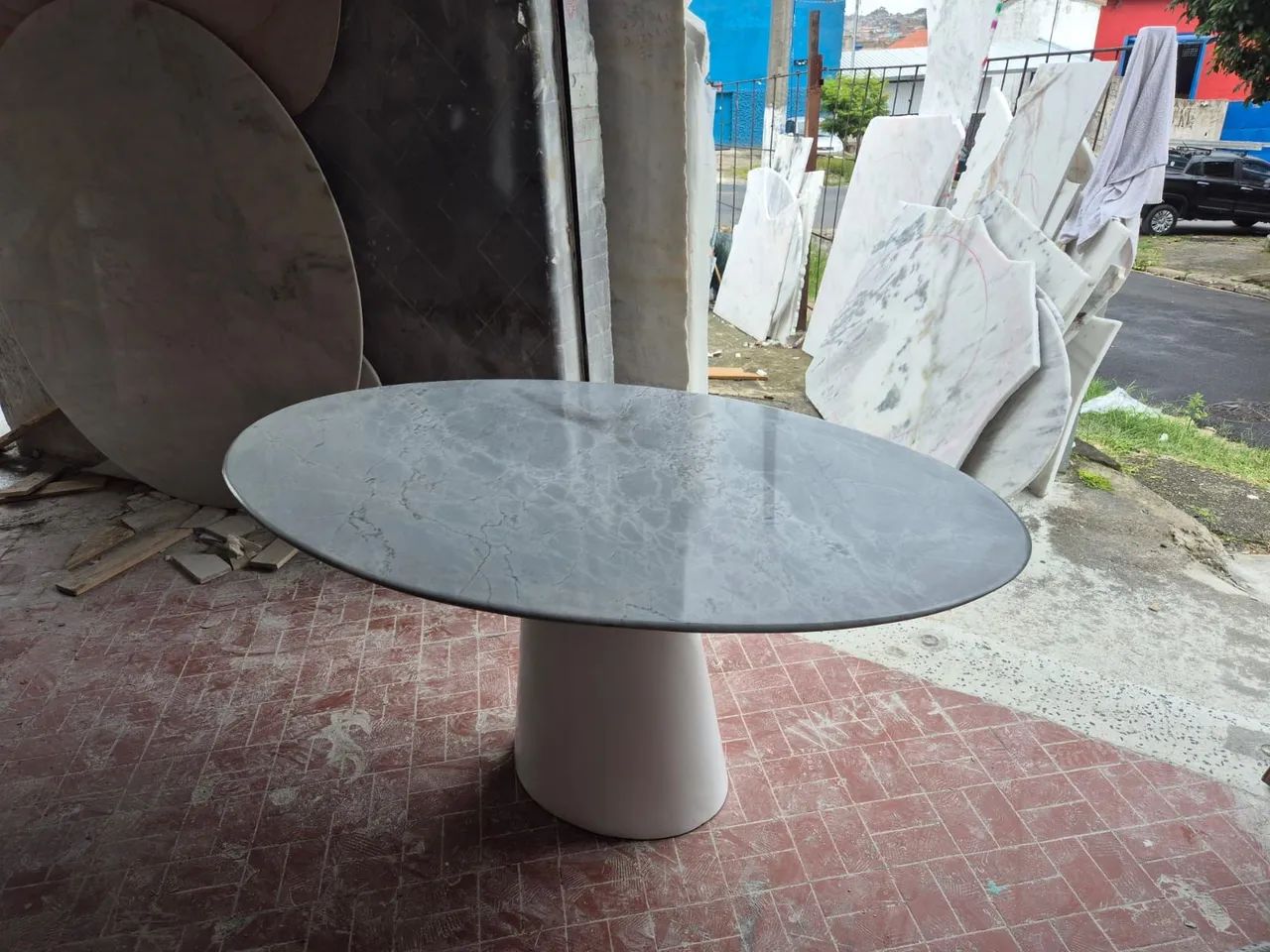 Base cone branca + tampo oval 1.60x0.90 carrara calacata - Foto 2