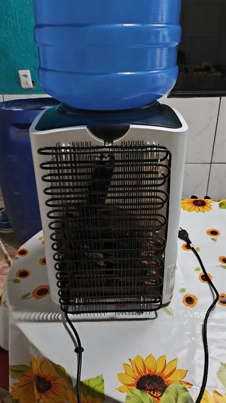 Bebedouro Colormaq Premium com Compressor - Foto 2