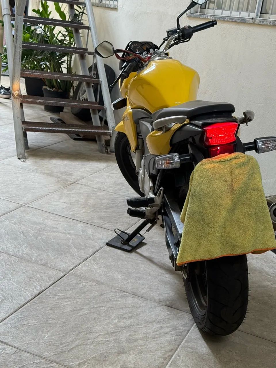 Honda cb 300R - Foto 2