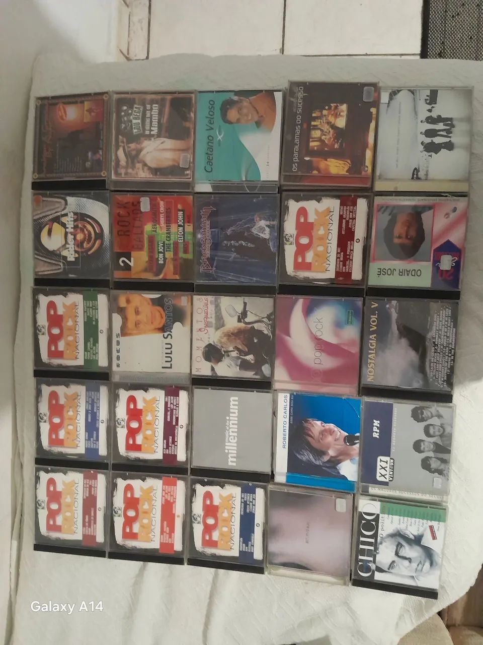 100 cds e dvds de rock e pop  - Foto 2