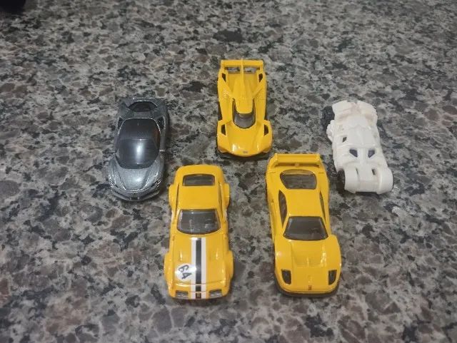 Minis Hotwheels Combo (Ferrari/diversos) - Foto 2
