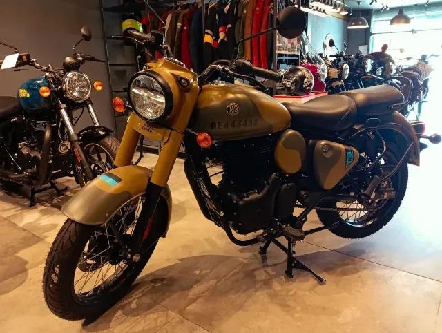 ROYAL ENFIELD CLASSIC 350 - Foto 2