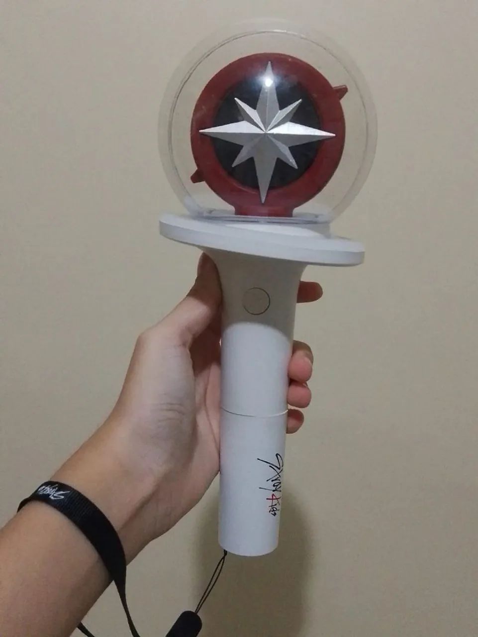 Lighistick grupo Stray Kids original e nova