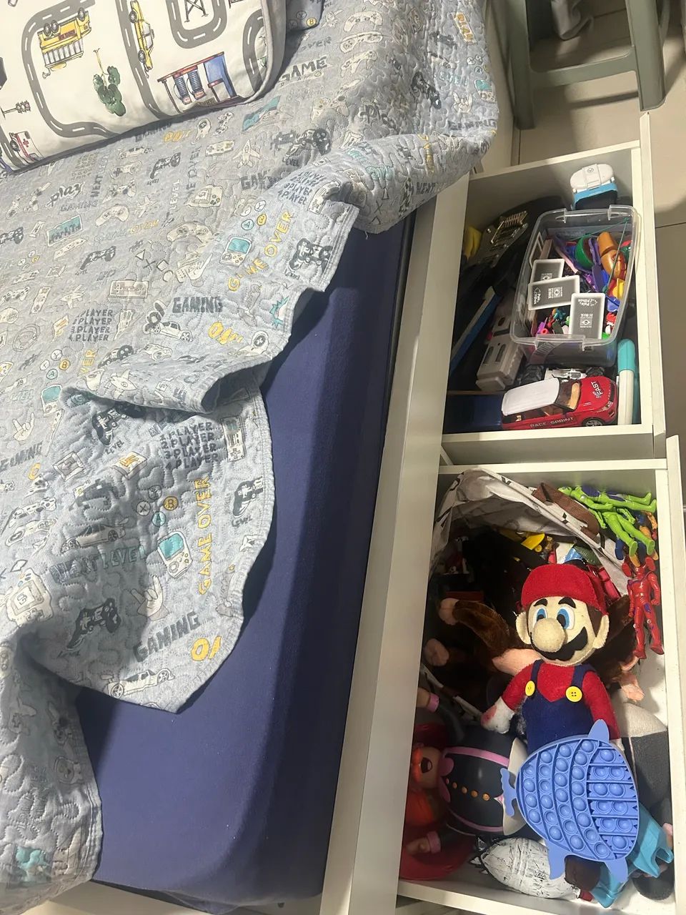 VENDO CAMA PLANEJADA DE MDF COM COLCHÃO DE SOLTEIRO - Foto 2