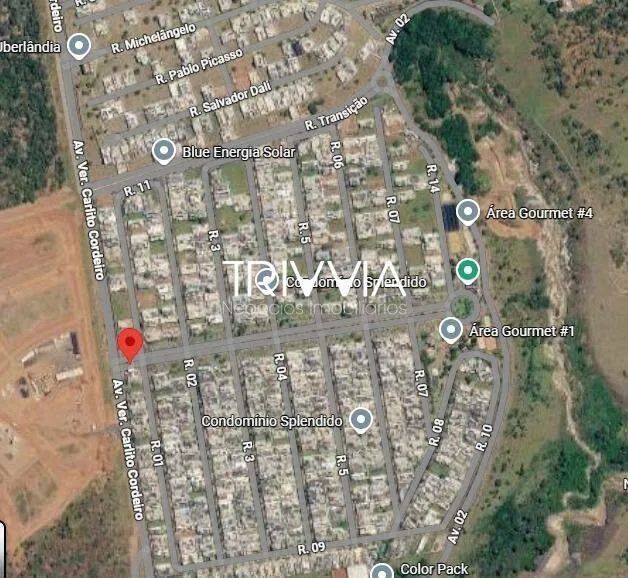 Lote á Venda no Condomínio Slpendido