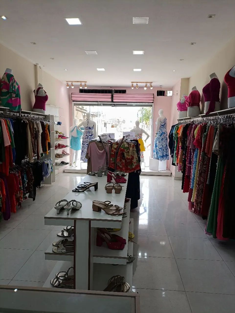Vendo estrutura de loja de roupas completa!  - Foto 4