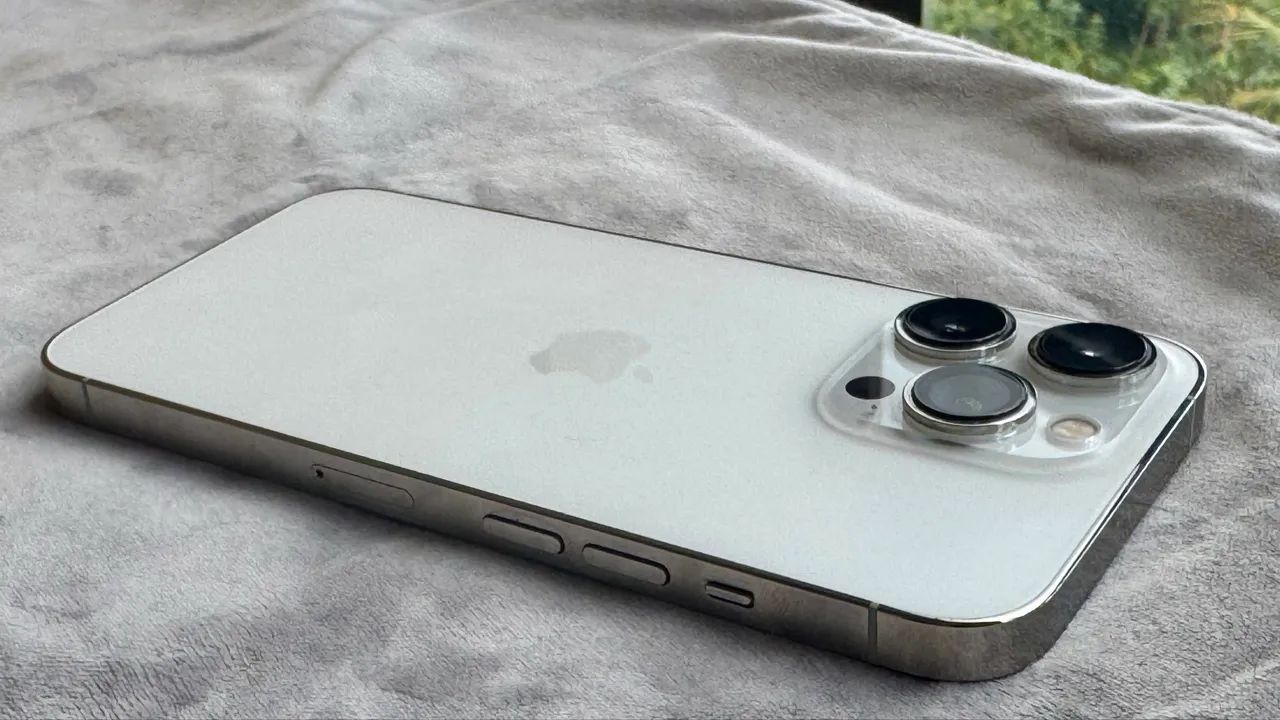 iPhone 13 Pro - Silver - 128GB - Celulares e Smartphones - Setor