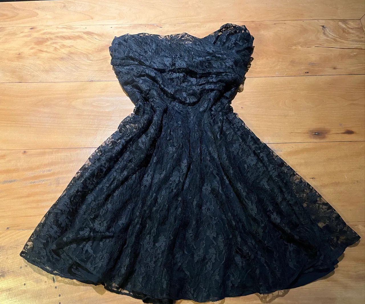 vestido preto rendado tomara que caia dark doll - Foto 4
