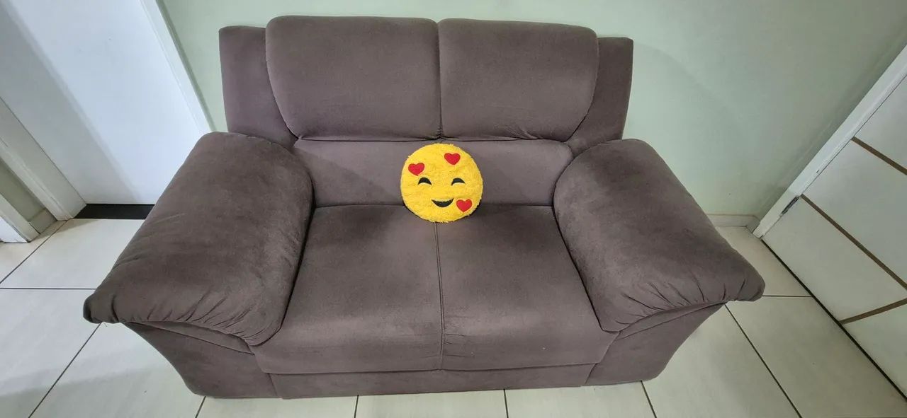Sofa de dois lugares. Novo65570194014977121
