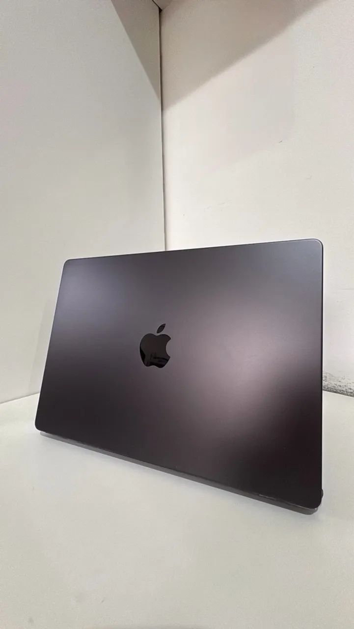 MacBook Pro M4 Pro 14 24GB 512SSD Space Black  - Foto 4