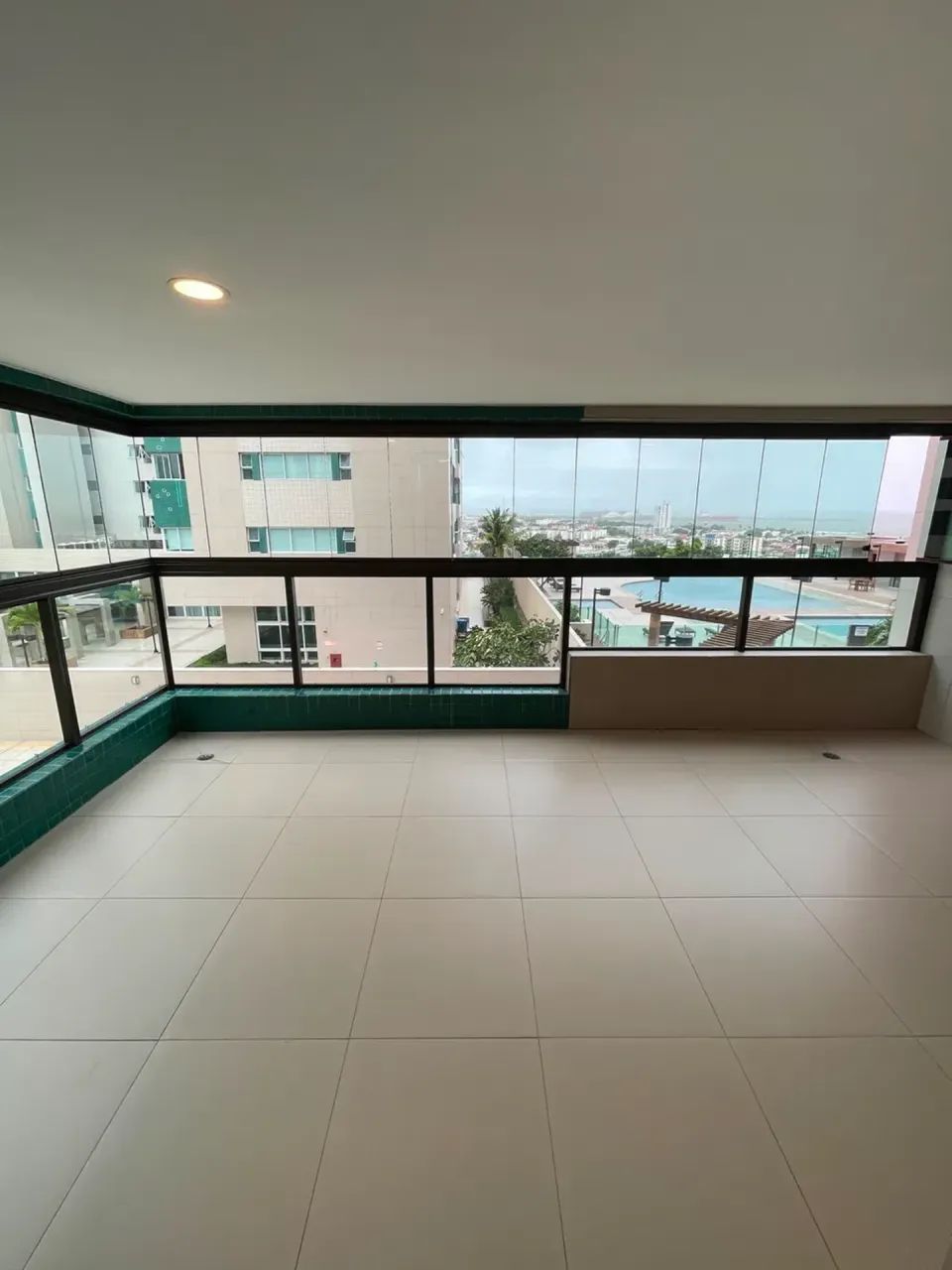 Mansoes do Alto, 4 Suites- 172m2- cozinha com Dce - Foto 2