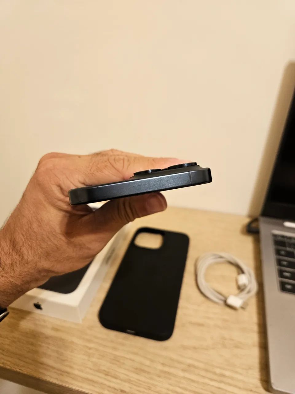 iPhone 15 Pro Max - Foto 3