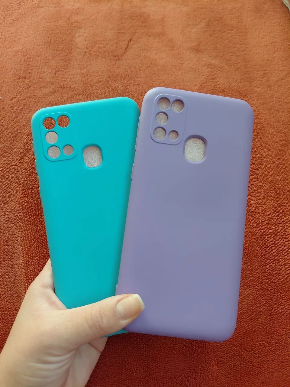  Vendo 2 Capinhas para Celular M31 - Foto 2
