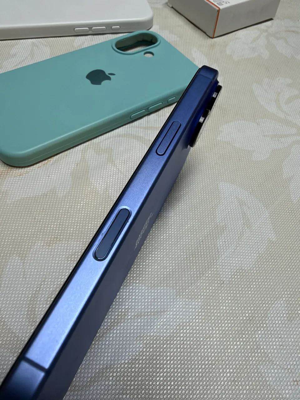 iPhone 16 256 giga azul
